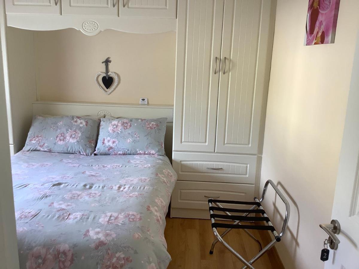 Greenway Lodge B&B Achill Sound 외부 사진